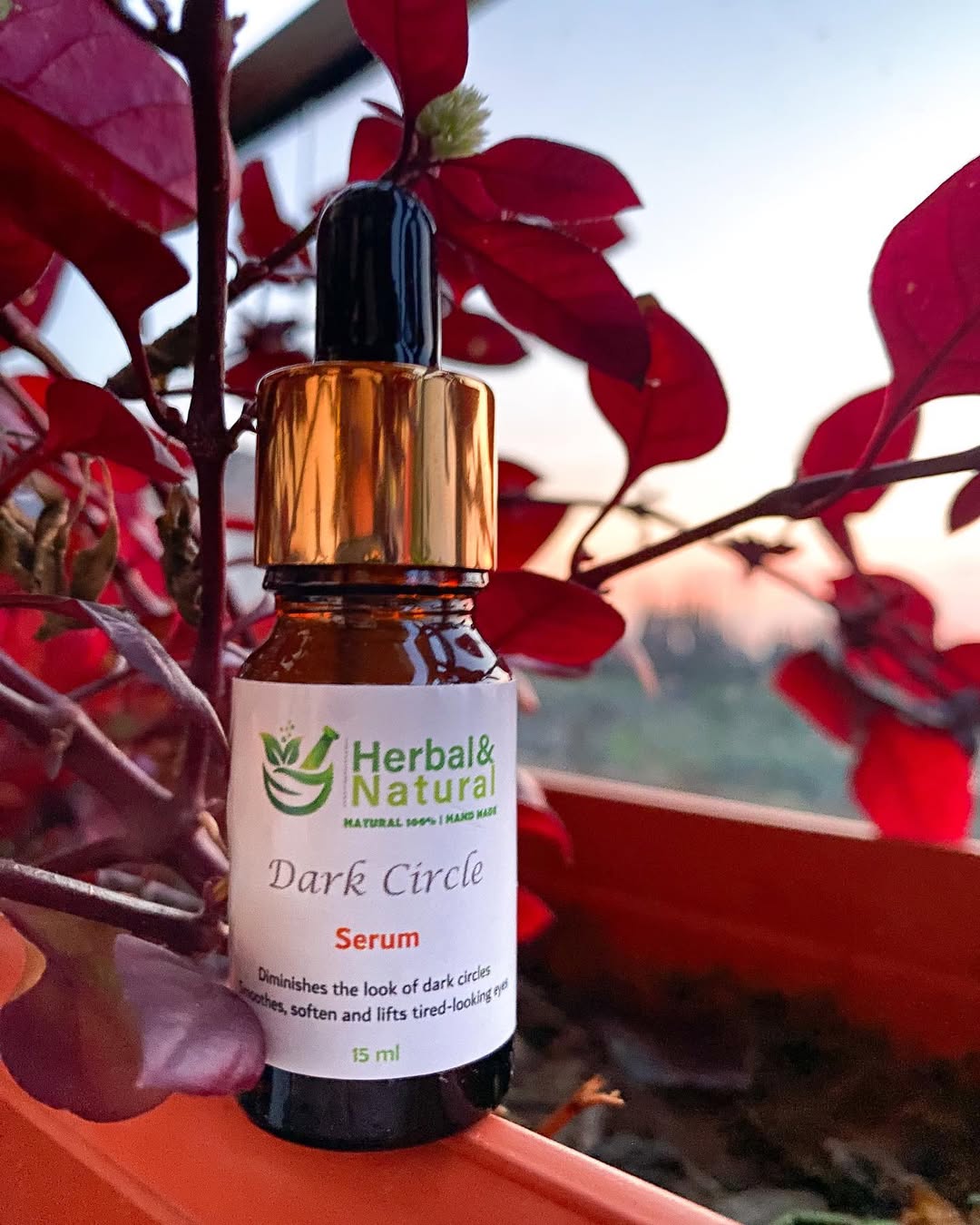 Undereye coffee serum
