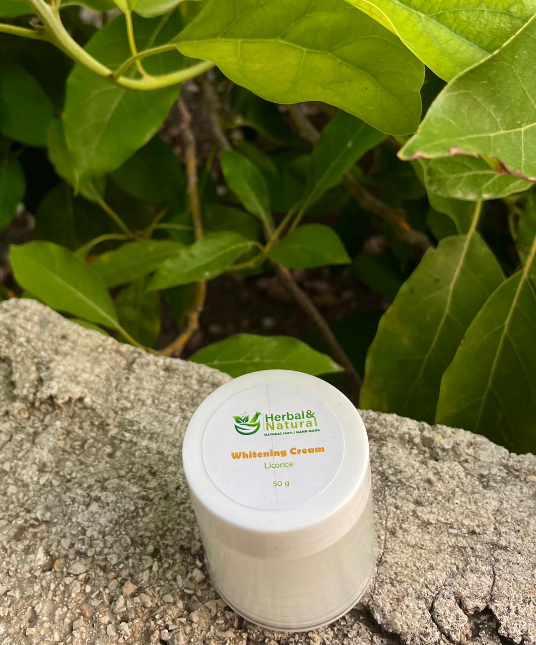 Licorice whitening cream